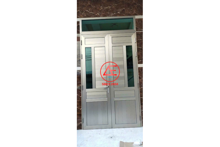 CỬA NHÔM